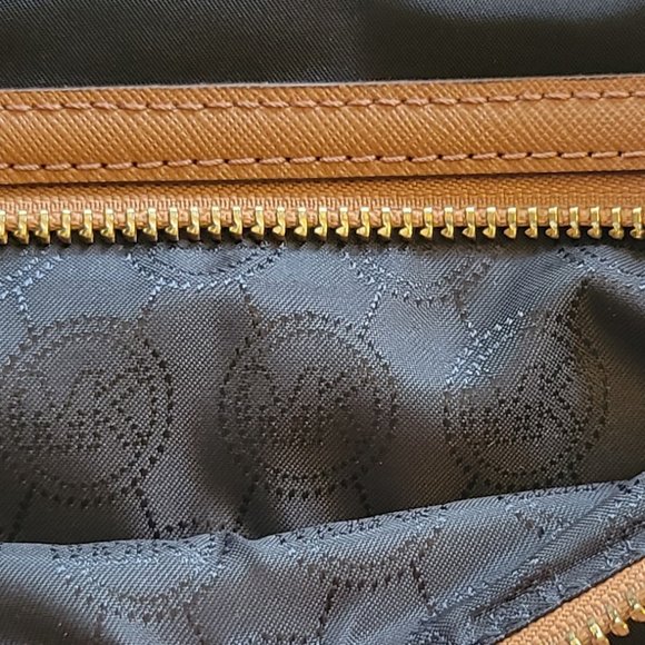 Michael Kors Kempton Nylon Large Shoulder Purse - Picture 5 of 16